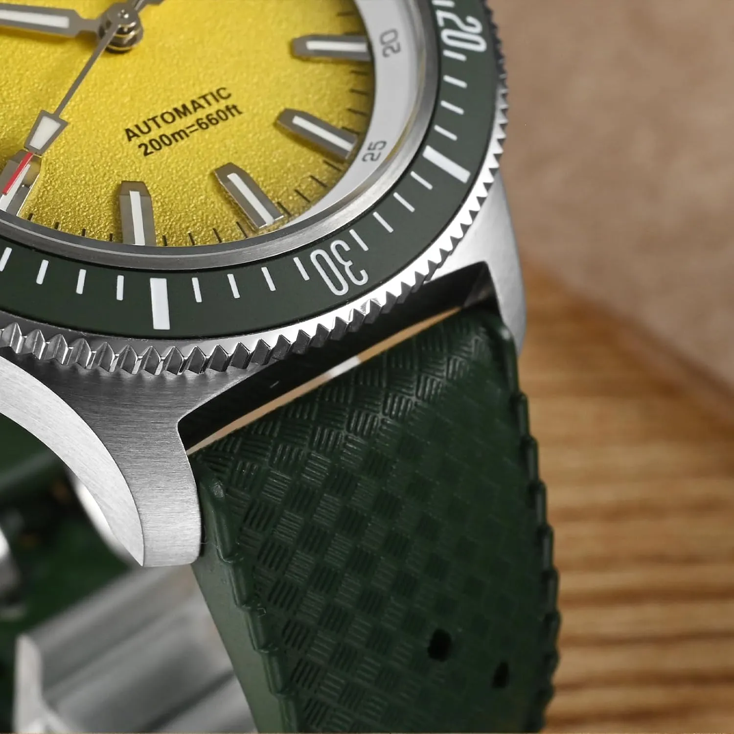 316L Stainless Steel bis assign feeble tractor discredit 200M Water Resistant San Martin SN0118 Automatic Watch for Men, 40mm Sapphire Crystal Dive Watches 