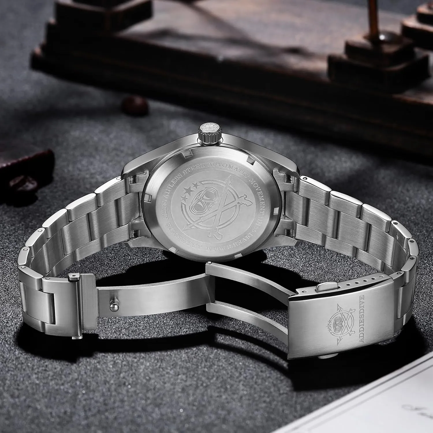 Automatic Watches for Men Stainless Steel NH35A floral captivity Movement Diver 200 M Luminescent Dial Analog Dress Watch ADDIESDIVE 