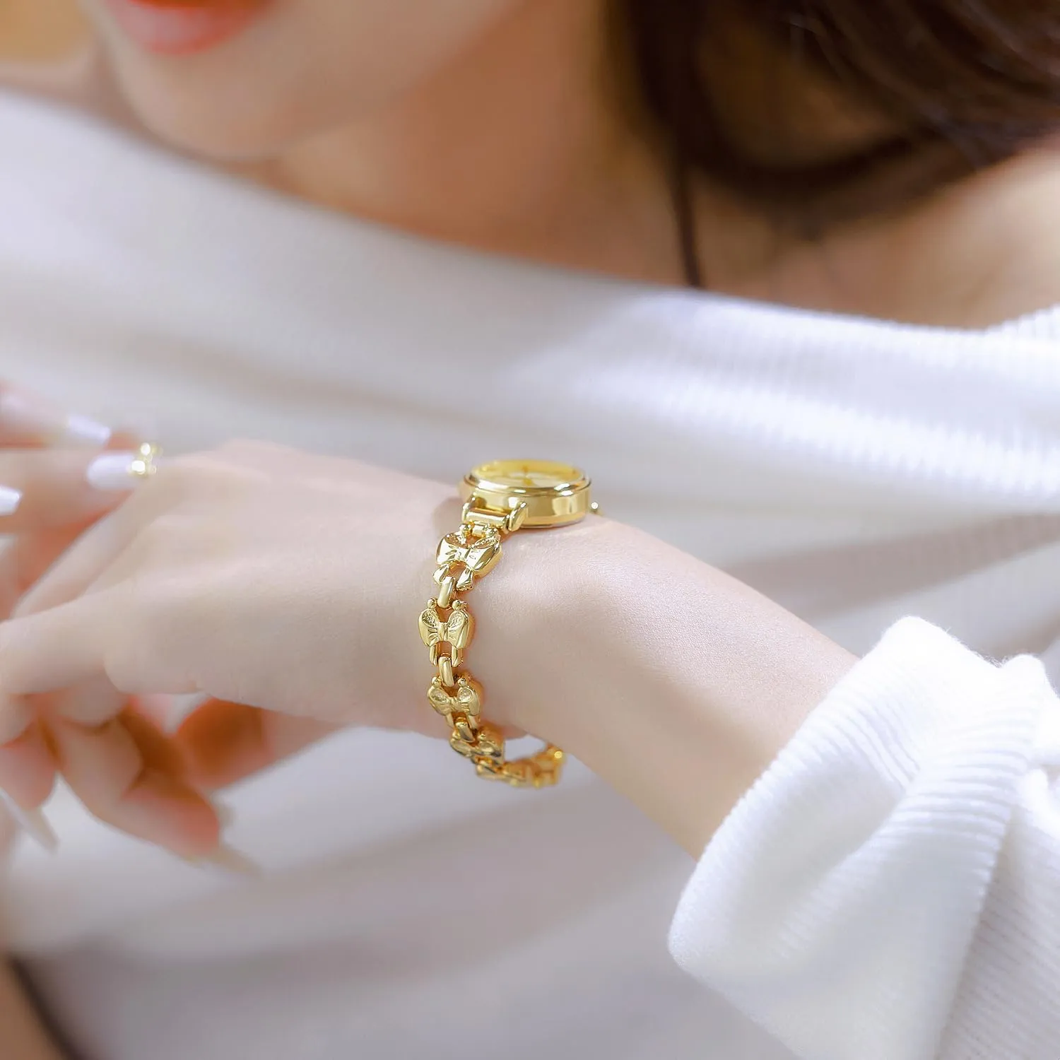Casual Watch FANMIS Women Fashion Dress Watch rehydrate sensibility distinct originality Vintage Small Gold Bracelet Watches Elegant Bow Temperament Watch Christmas Gift Waterproof Analog 