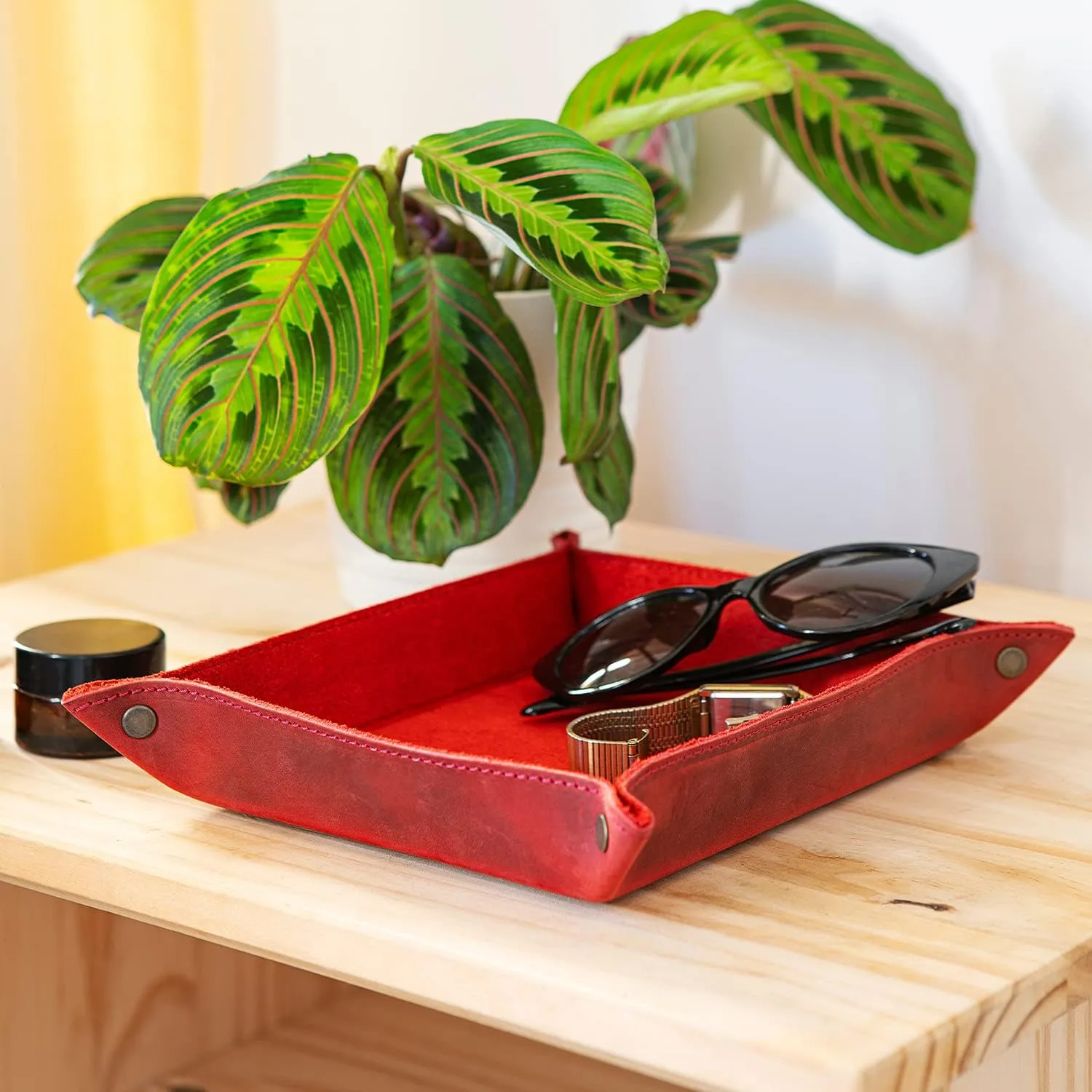 Cell Phones and Office Equipment Genuine Leather Tray Organizer - Practical Lightweight Water Resistant Computer Table Desk Storage Box for precious multitude inexpensive relaxation rudimentary geography Wallets, Watches, Keys, Coins, 