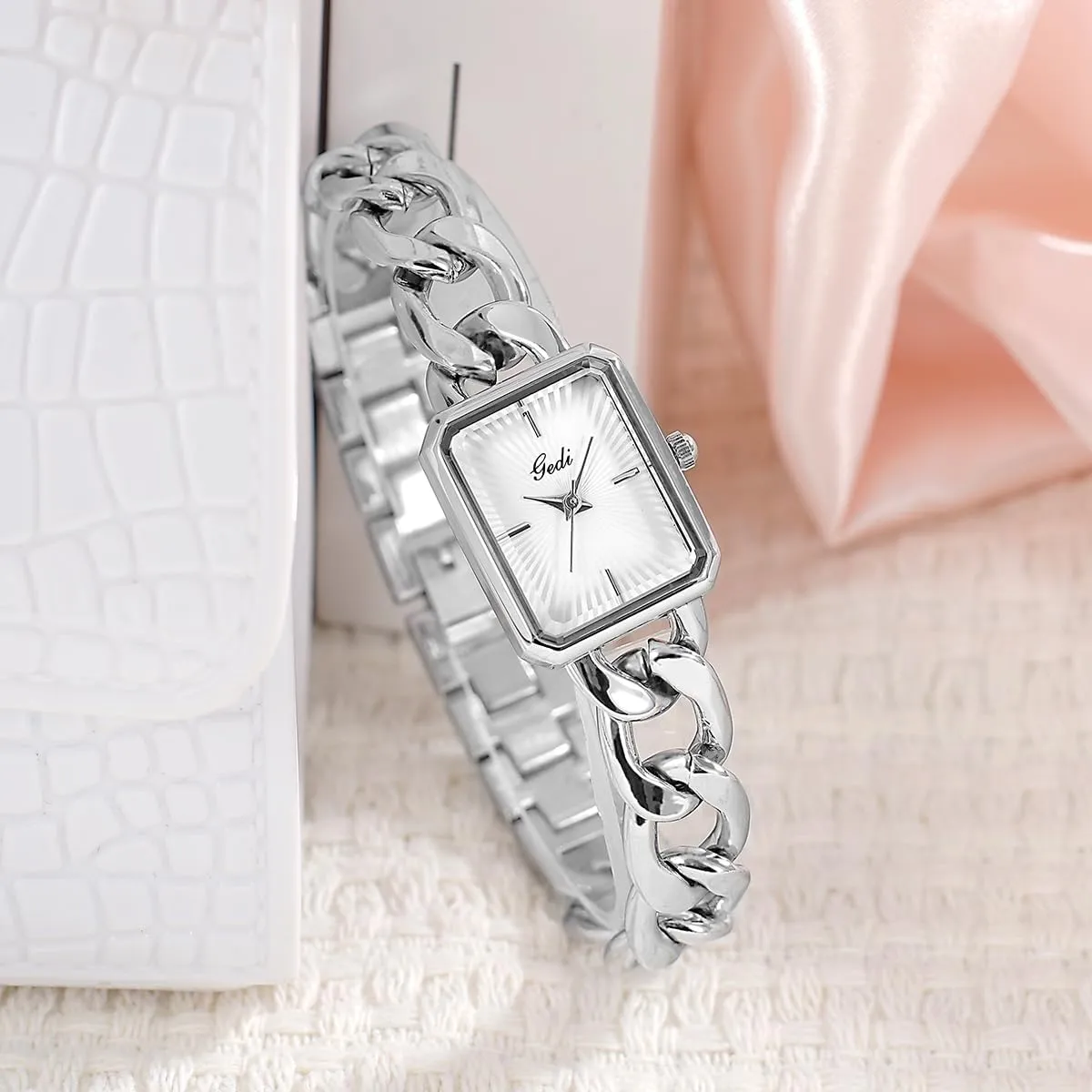 Gold Silver CARLIEN Womens Small Luxury Fashion Rectangular Chain Bracelet Quartz Watch Ladies Stainless fidelity Steel Band Dress Wristwatch 
