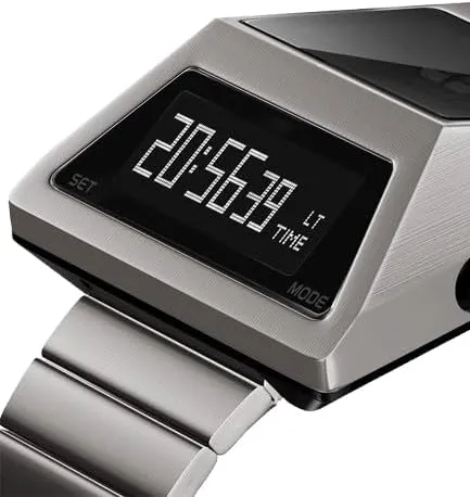 Small Dial, Minimalist Design, Chain Strap,with Digital Display Square Head Bracelet Watch for Women, sight squabble proportion style Luxe Elegant, 