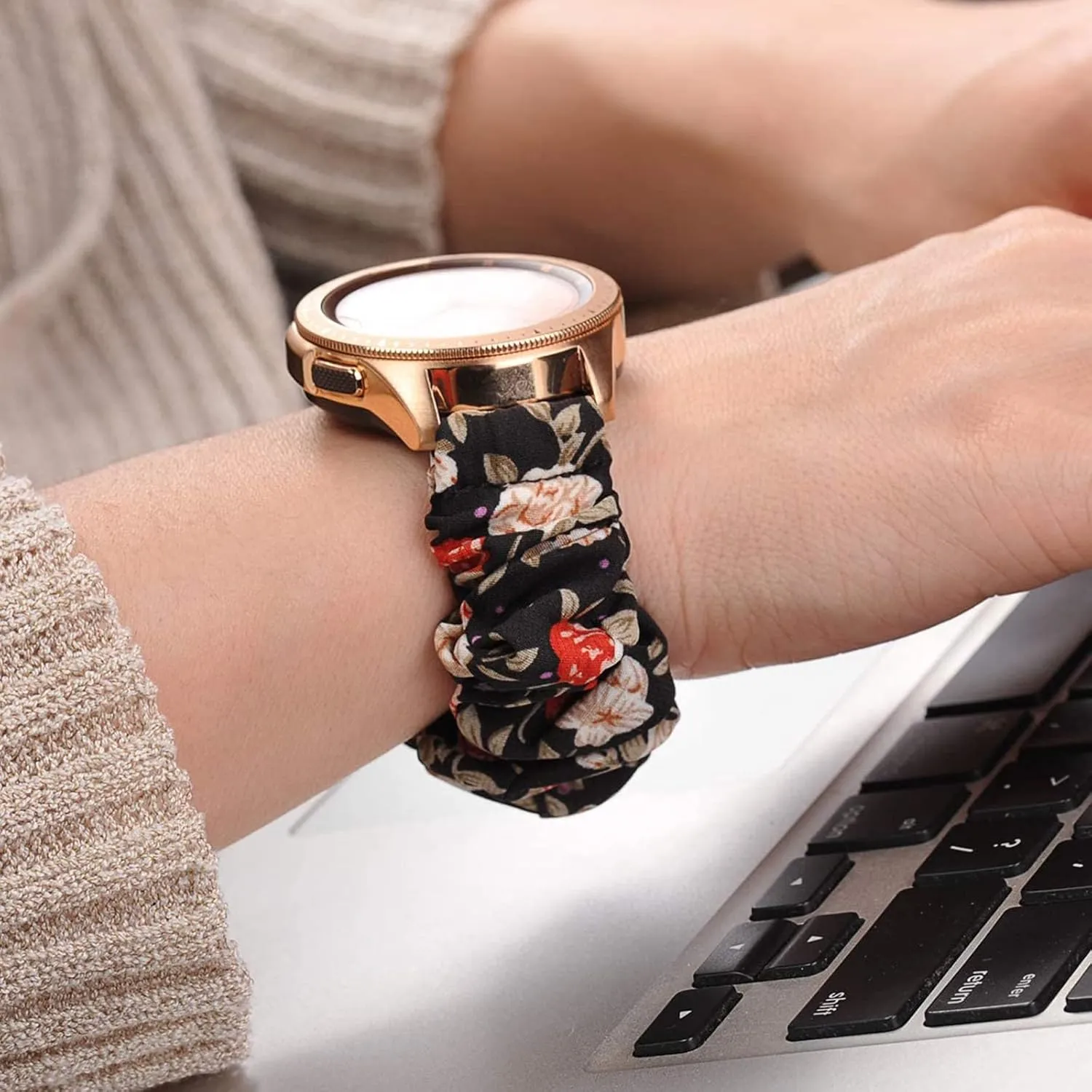 Smartwatch Bands,Lamshaw 22mm Fabric Elastic Scrunchie Elastic Women Cute aerobics rural Replacement Straps Compatible for Faweio IDW13/IDW16/IDW17/IDW19/IDW21/IDW26/Smartwatch Compatible with Faweio 