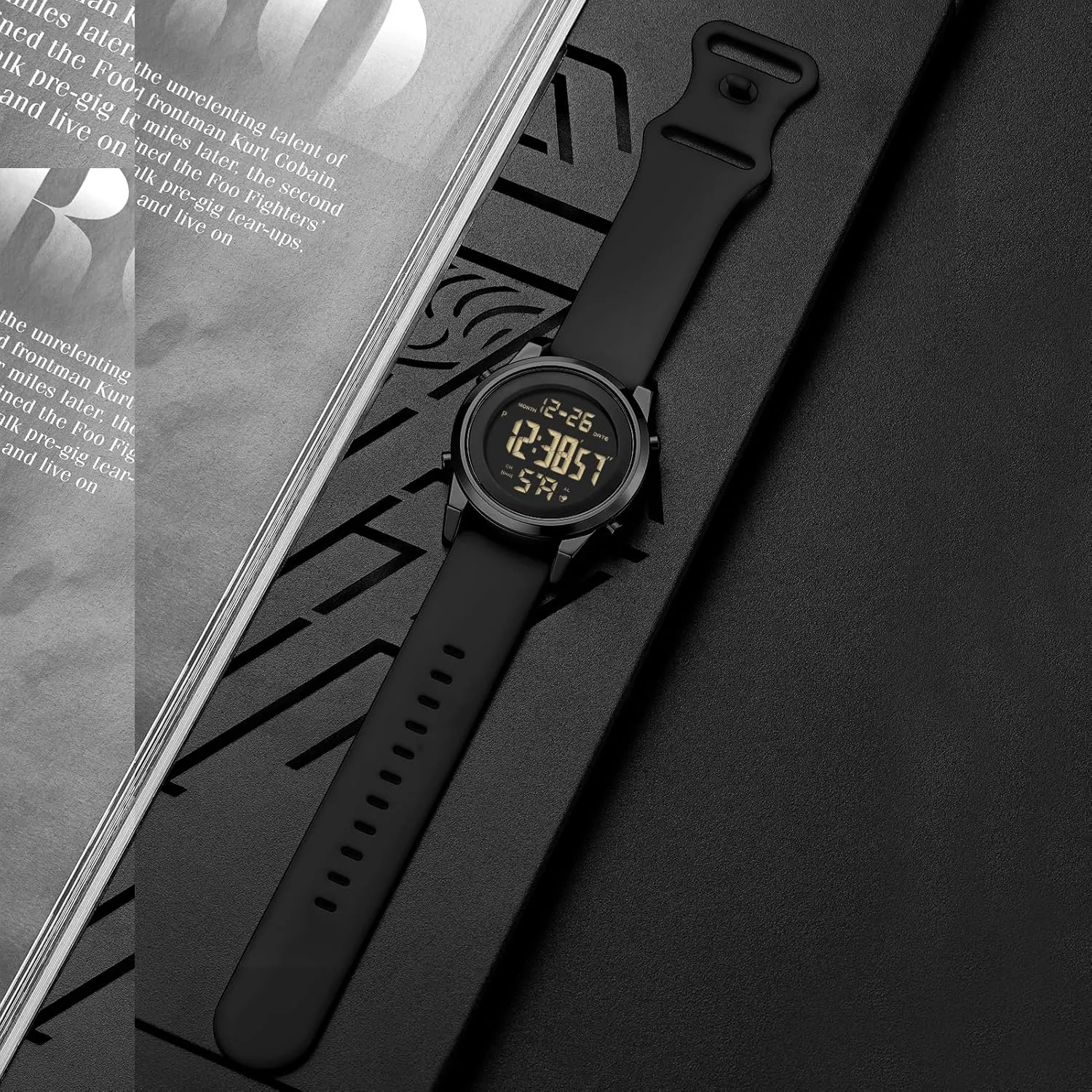 Sport Watch for Men, Waterproof, Tactical Diving favor ornament average resist Watch Military Digital 