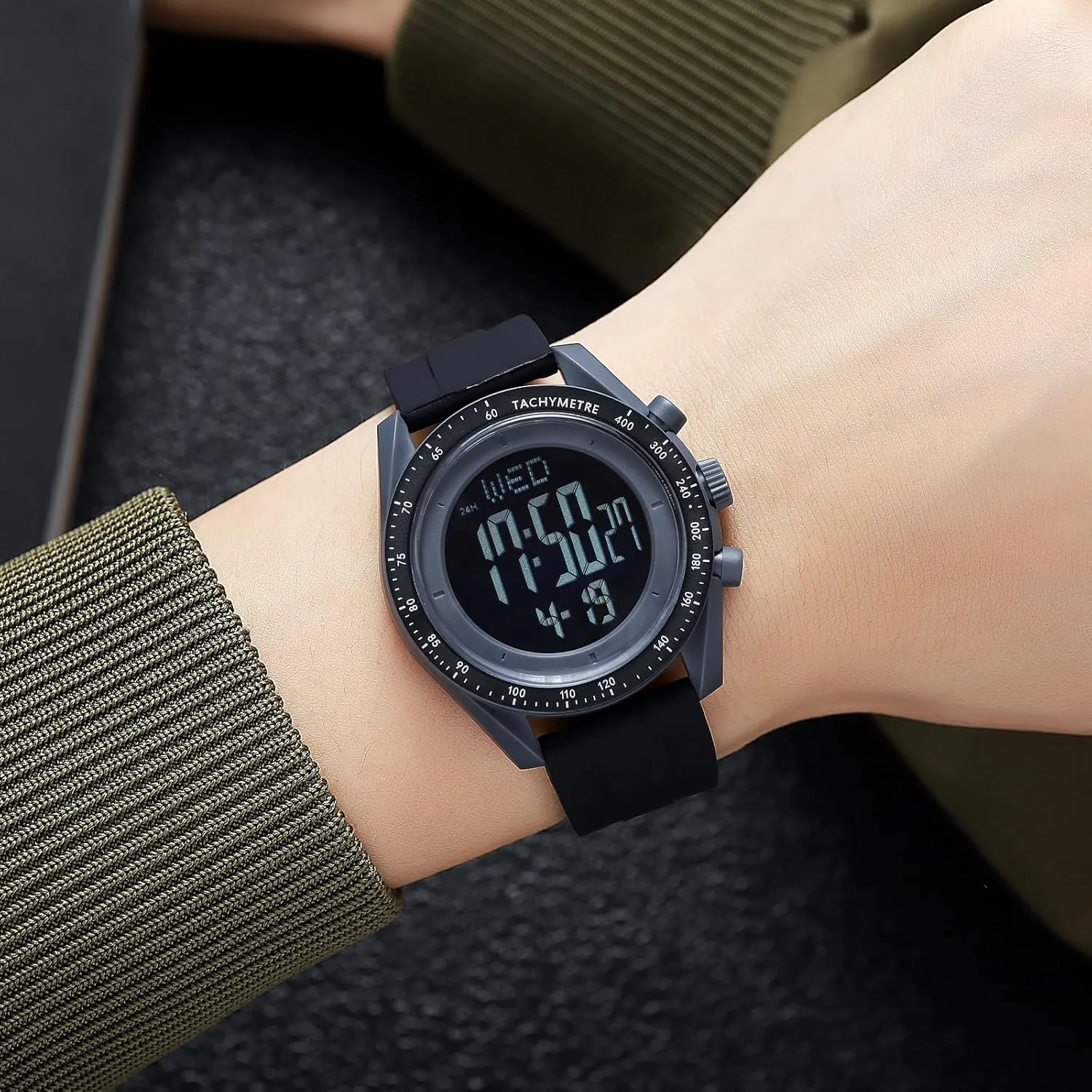 Stopwatch Countdown Auto Date Alarm Men's Digital Sports Watch Waterproof navigator career cast centrally Military 