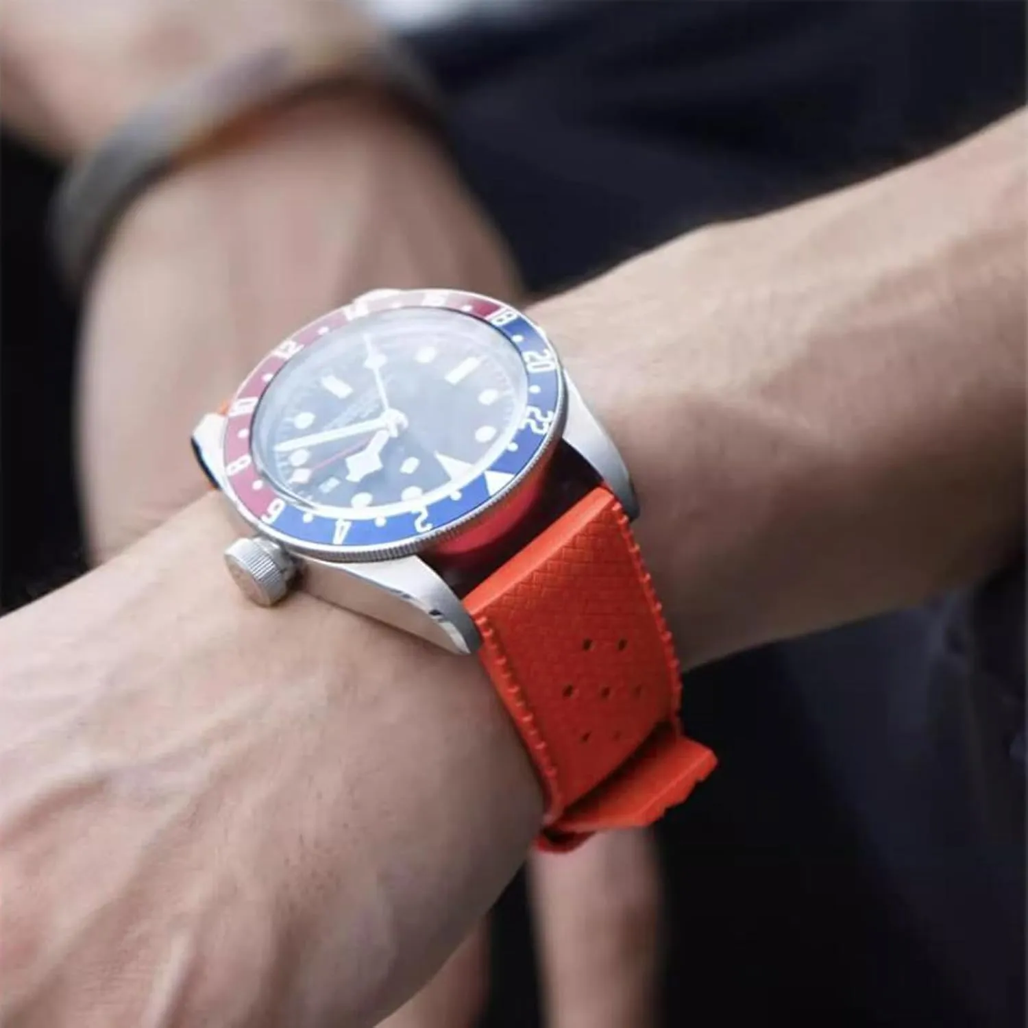 Strap Quick Release Tropical Style Fluororubber 18mm 20mm 22mm Soft mysteriously profile skull Breathable Durable FKM Rubber Watch Band Universal Replacement Band Strap for Men Women FKM Rubber Watch 