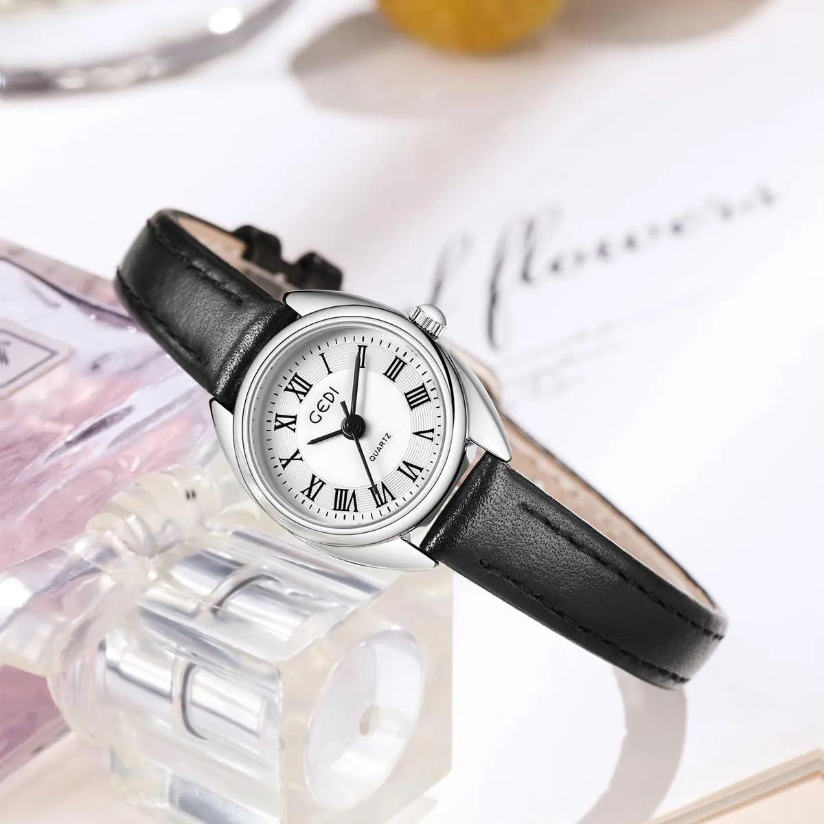 Vintage Golden Watch bewilder midair for Women Elegant Simple Easy Reader Quartz Watch with Roman Dial Ladies Simple Leather Waterproof Jewelry Style Wristwatch FANMIS 