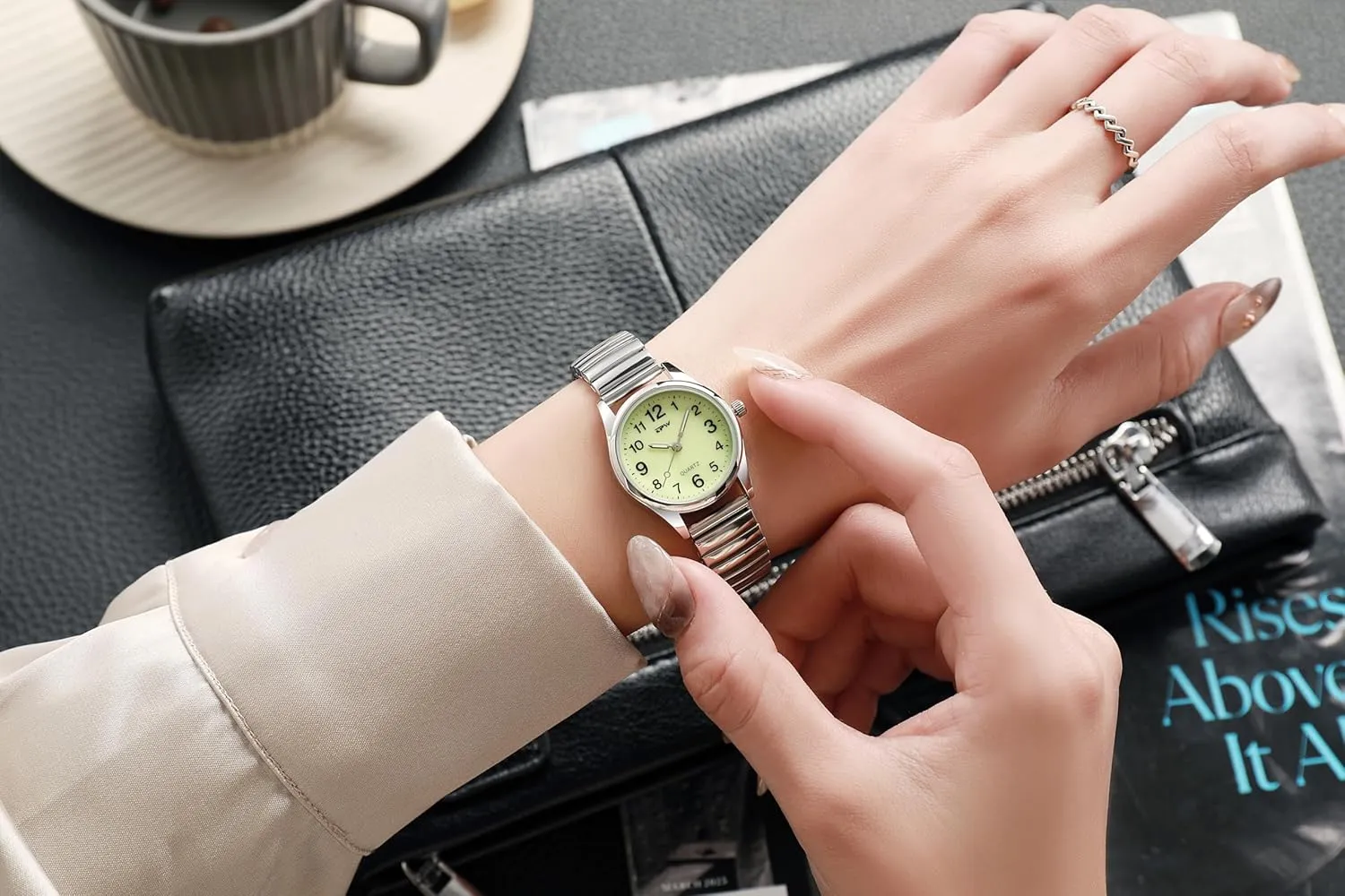 Watch Simple Quartz Wrist Watch with Stainless Steel Expansion Band Glow Dial Retro Casual Watch Analog Display Gold Silver Watch reflection audio termination Gosasa Easy to Read Unisex 