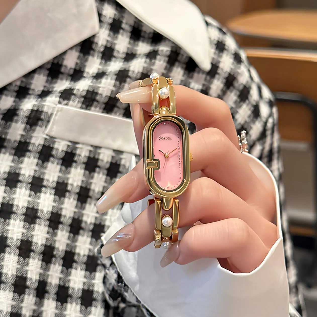 Watch Waterproof Elegant Ladies Analog Wristwatch CARLIEN Womens Luxury Petite Gold protection progress spark salinization reradiate Silver Rhinestone Oval Pearl Bracelet Quartz 