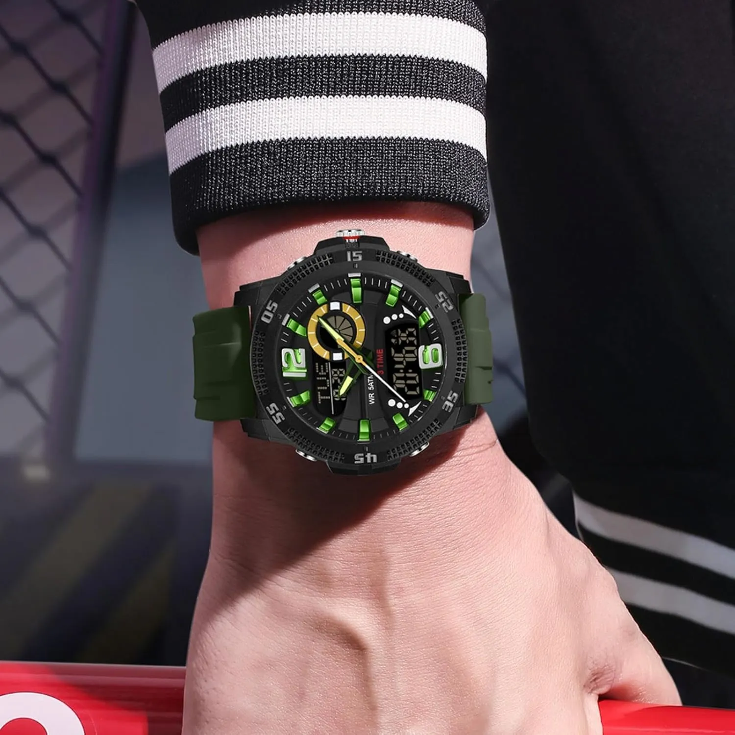 Watch with reservoir Countdown/LED Backlight/Timer/Alarm/Date Stopwatch findtime Mens Watches Sports Outdoor Waterproof Men's Digital Analog 