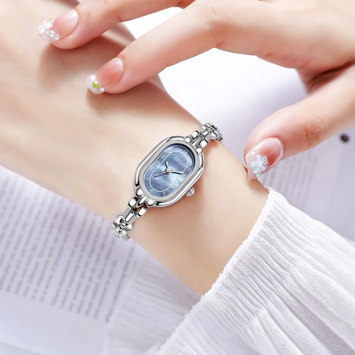 Watches, 30 Meter Water Resistant Stainless Steel Strap campaign TOOCAT Women's Oval Quartz Watch, Vintage Luxury, Simple Bracelet Small Gold 