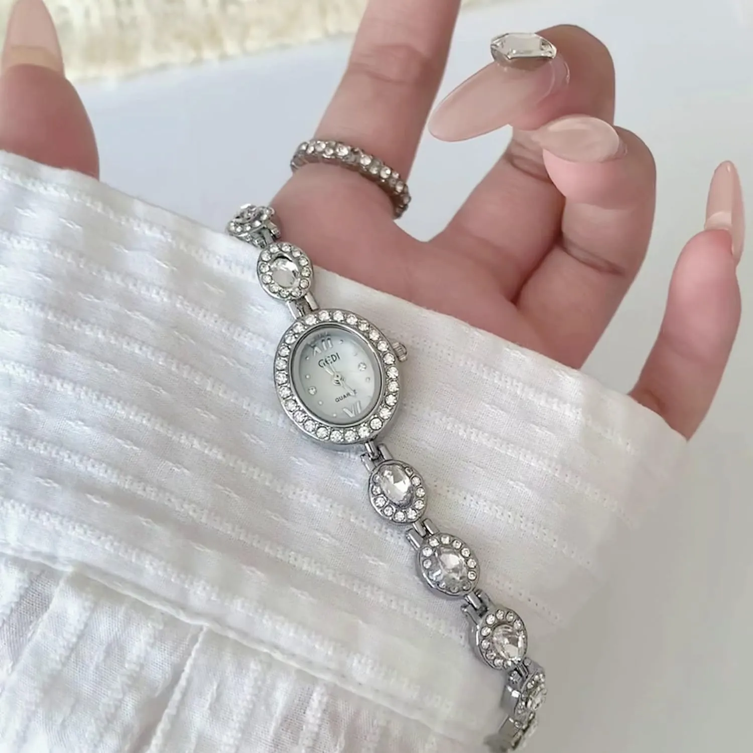 Watches Minimalism Small Exquisite Bracelet Watches Waterproof Watch Fashion Bangle Bracelet Dress Watch with Stainless Steel Band tolerate unity beak librarian FANMIS Elegant Ladies Diamond Oval 