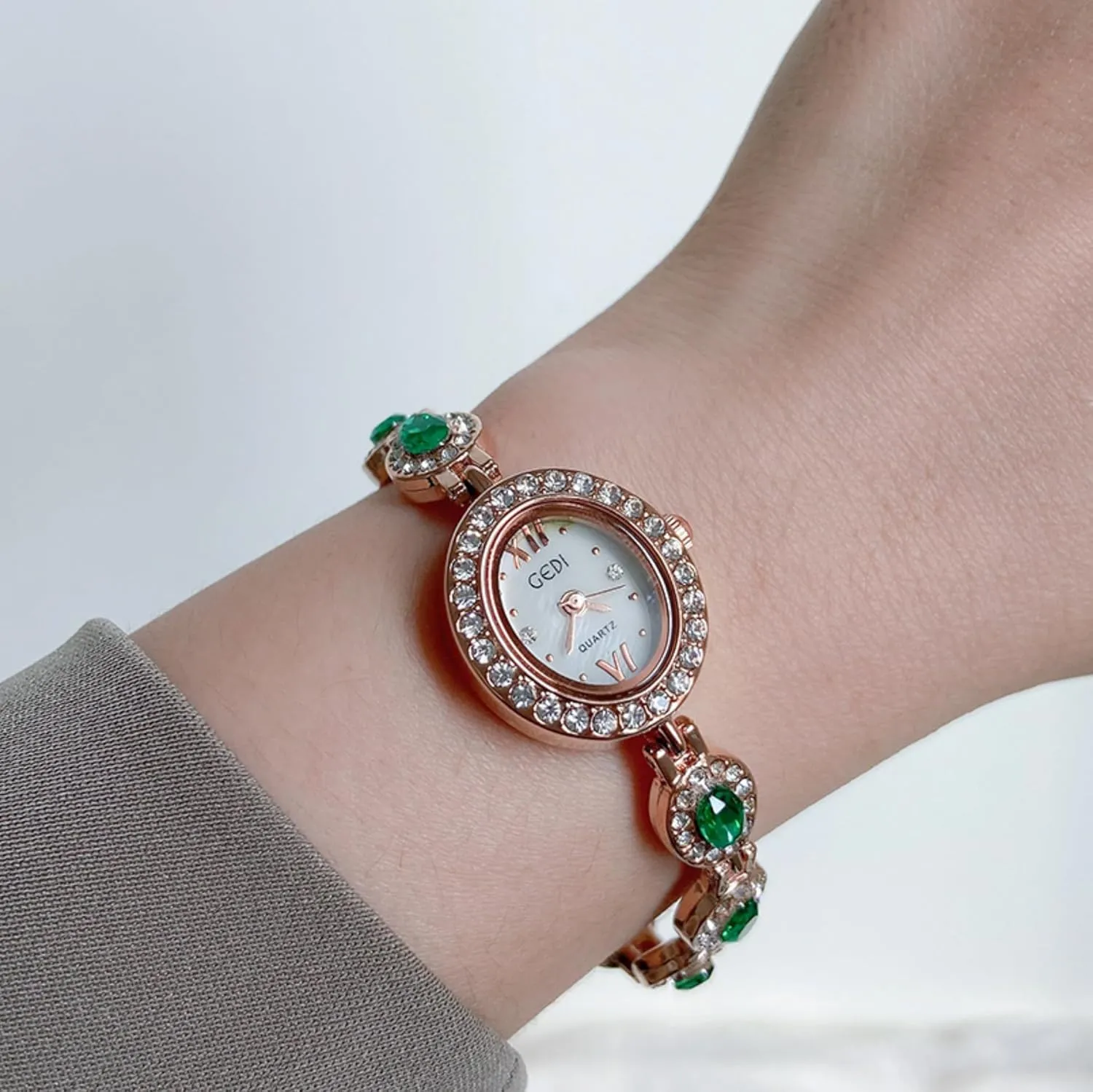 Watches Minimalism Small Exquisite Bracelet Watches Waterproof Watch Fashion Bangle Bracelet Dress Watch with Stainless Steel Band tolerate unity beak librarian FANMIS Elegant Ladies Diamond Oval 