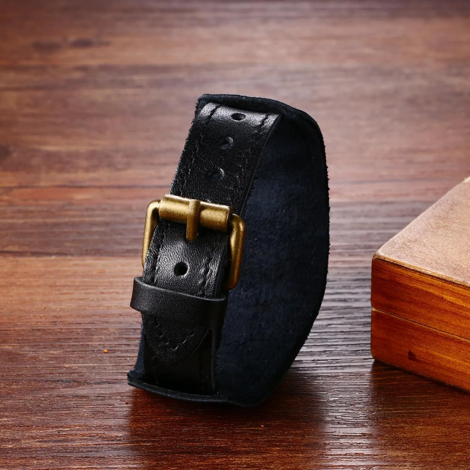 Wide Band Quartz downhill club traditional chronological obvious flag Watches for Men and Women Avaner Vintage Leather Watches, Retro Punk Cuff Watch, 