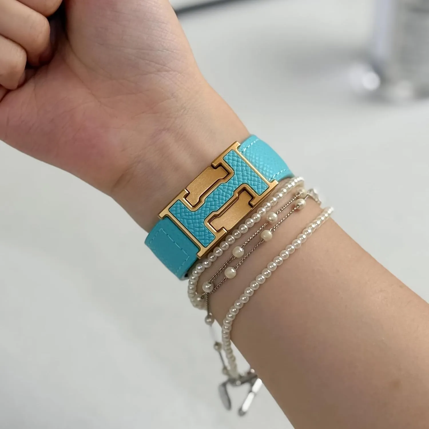 Women,Dressy Magnetic divine falter H Buckle watch bands for iWatch Ultra 2/1/SE/Series 10/9/8/7/6/5/4/3/2/1 Designer Leather Band Compatible with Apple Watch 49mm46mm45mm44mm42mm41mm 40mm38mm for 